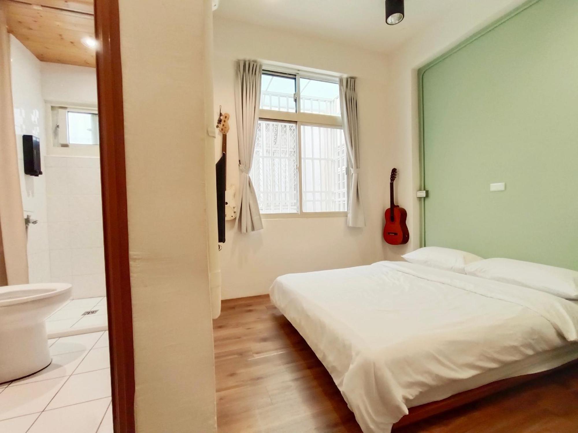東海小時光 Tong Hai Time Homestay Longjing Экстерьер фото